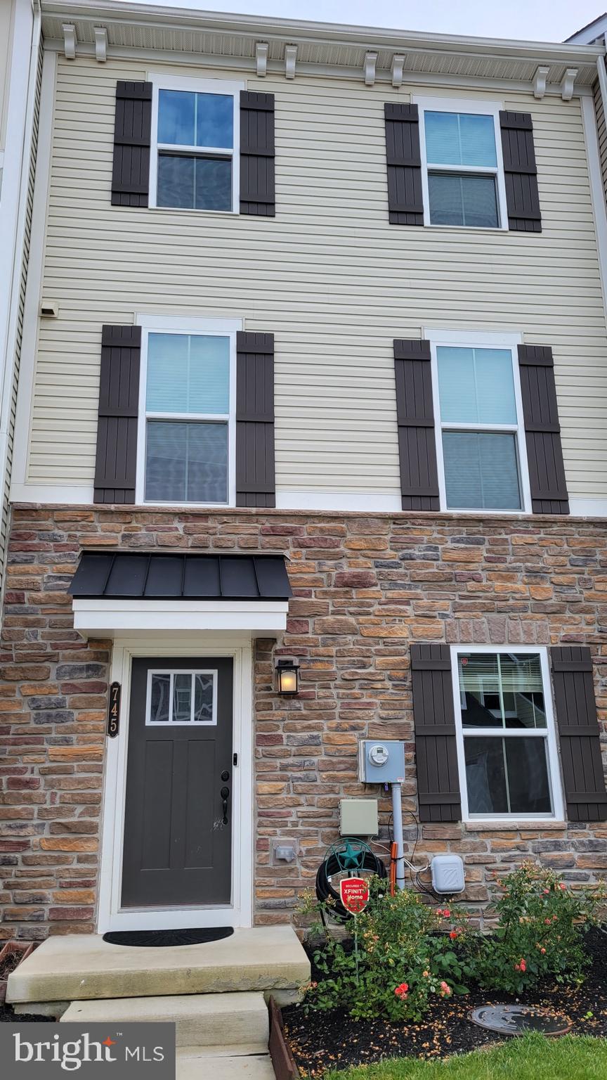 745 Quarry Point Road Malvern, PA 19355 - Photo 2 of 19 Gallery Image 2