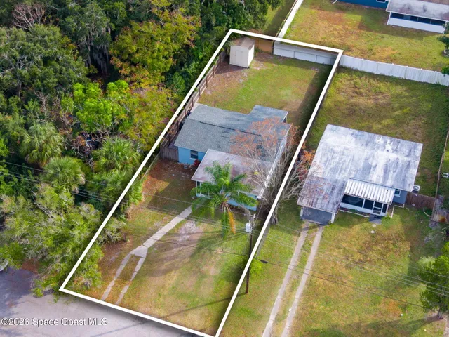 a view of a house with pool
