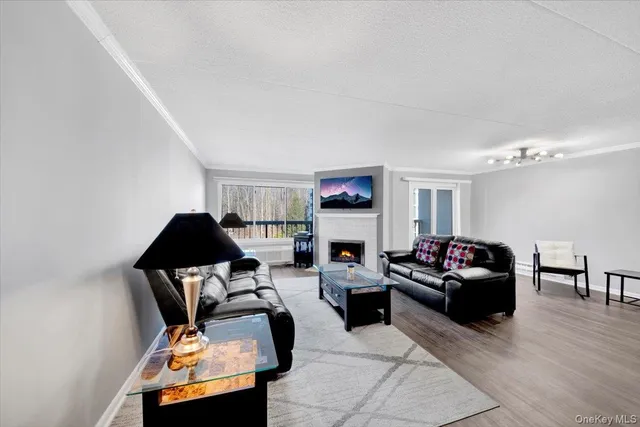 $419,000 | 400 High Point Drive, Unit PH6, Hartsdale, NY 10530