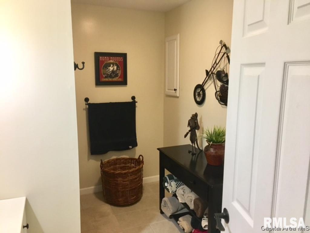 222 West Rutledge Street Petersburg, IL 62675 - Photo 28 of 34 Gallery Image 28