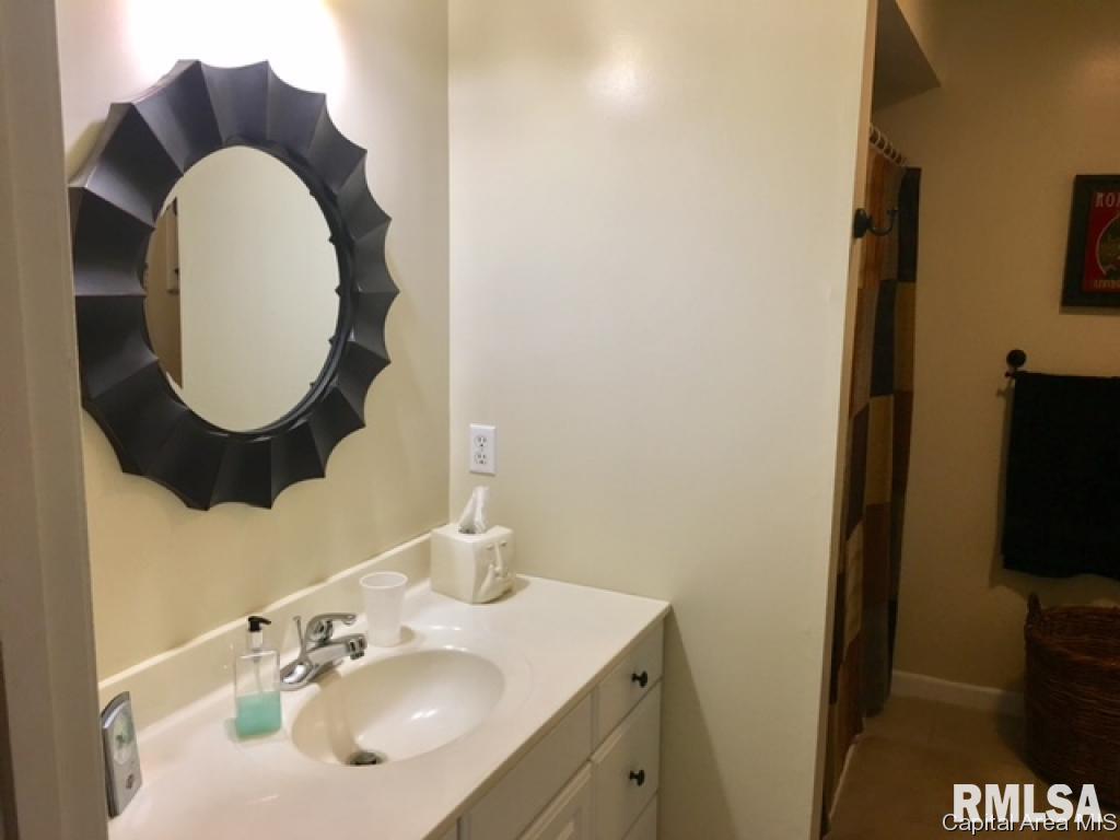 222 West Rutledge Street Petersburg, IL 62675 - Photo 31 of 34 Gallery Image 31