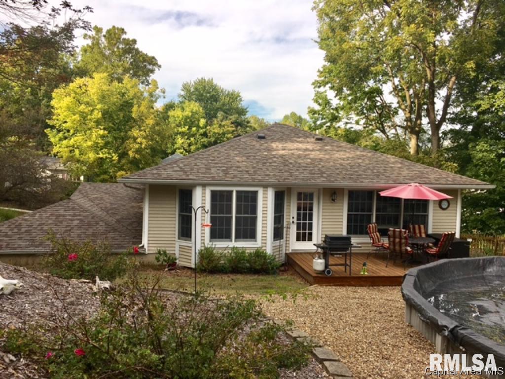 222 West Rutledge Street Petersburg, IL 62675 - Photo 4 of 34 Gallery Image 4