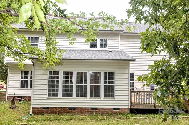 a house view with a garden space