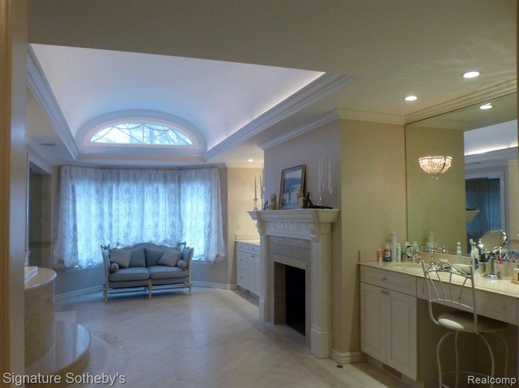 841 Covington Road Bloomfield Hills, MI 48301 - Photo 18 of 19 841 Covington 040.JPG