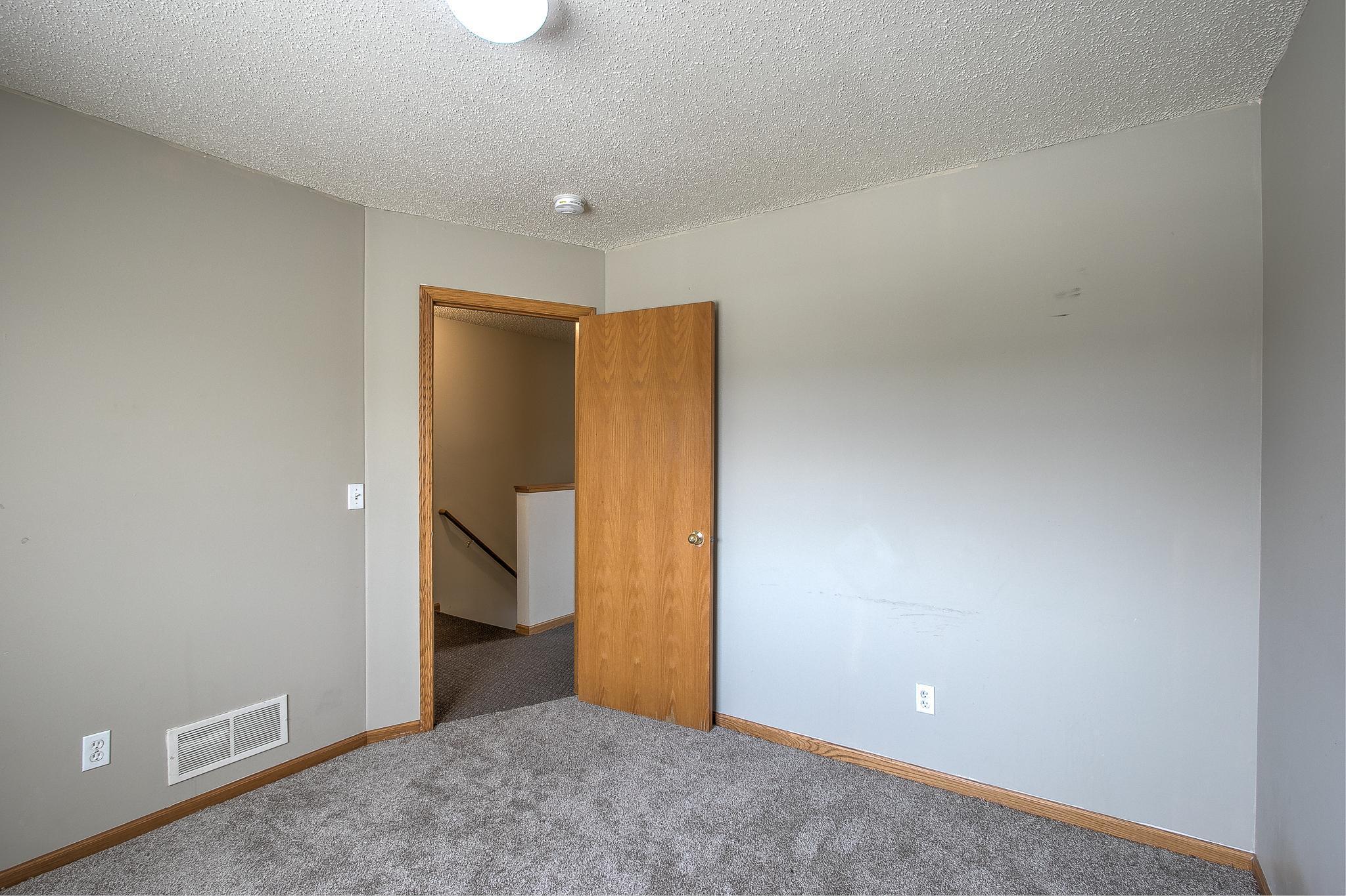 142 19th Avenue Southeast Cambridge, MN 55008 - Photo 13 of 20