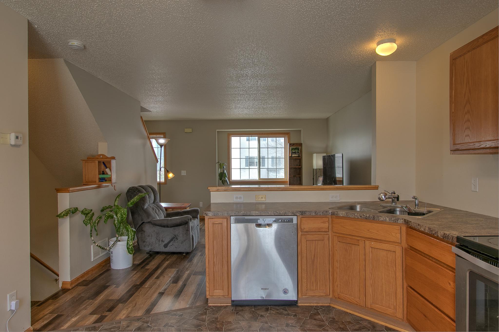 142 19th Avenue Southeast Cambridge, MN 55008 - Photo 4 of 20