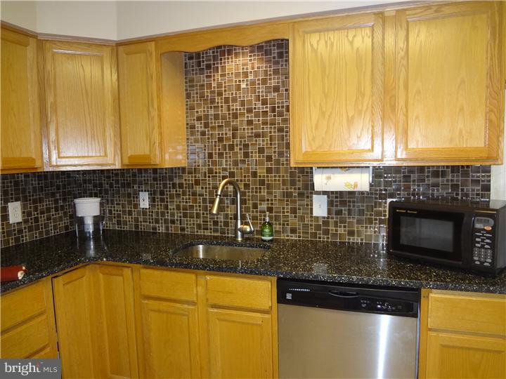 33 McComb Road Princeton, NJ 08540 - Photo 6 of 24
