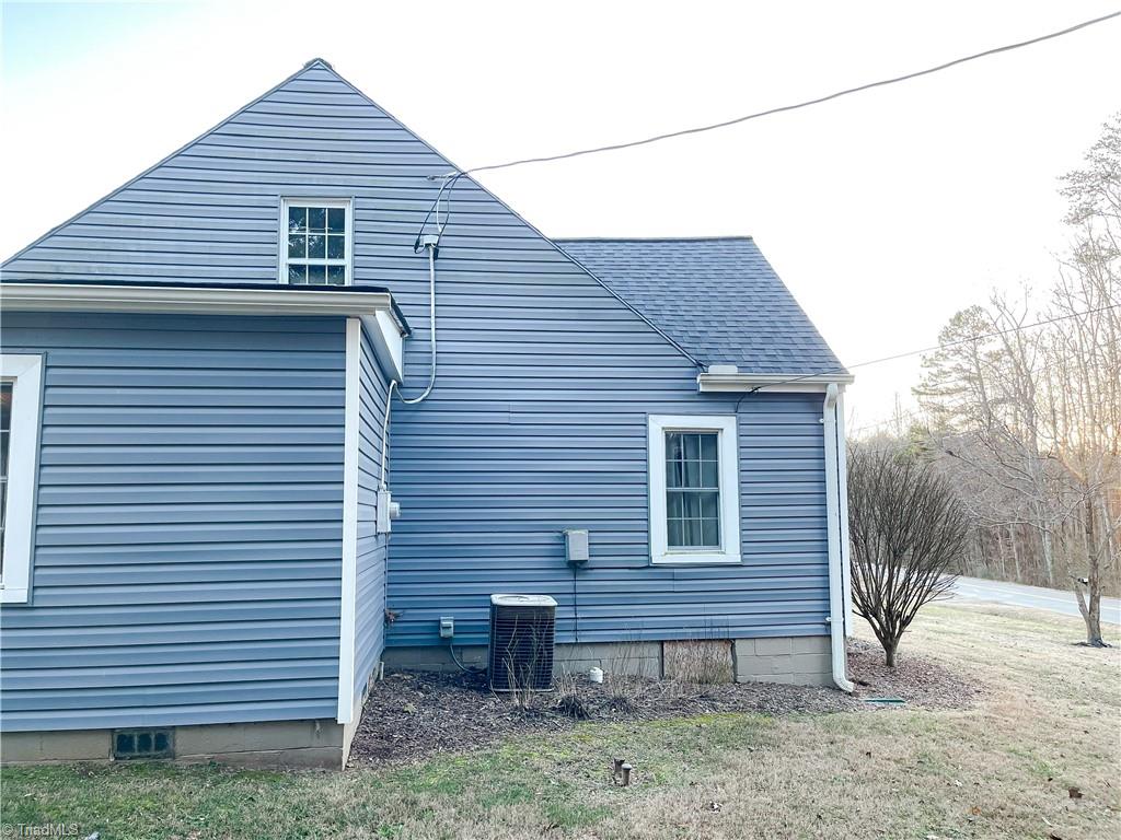 370 Armstrong Road Pilot Mountain, NC 27041 - Photo 40 of 43 Gallery Image 40