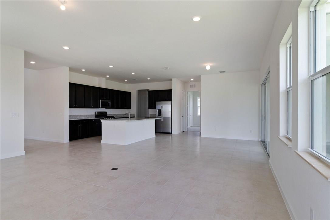 19535 Split Rail Run Loxahatchee, FL 33470 - Photo 4 of 25 Photo 4