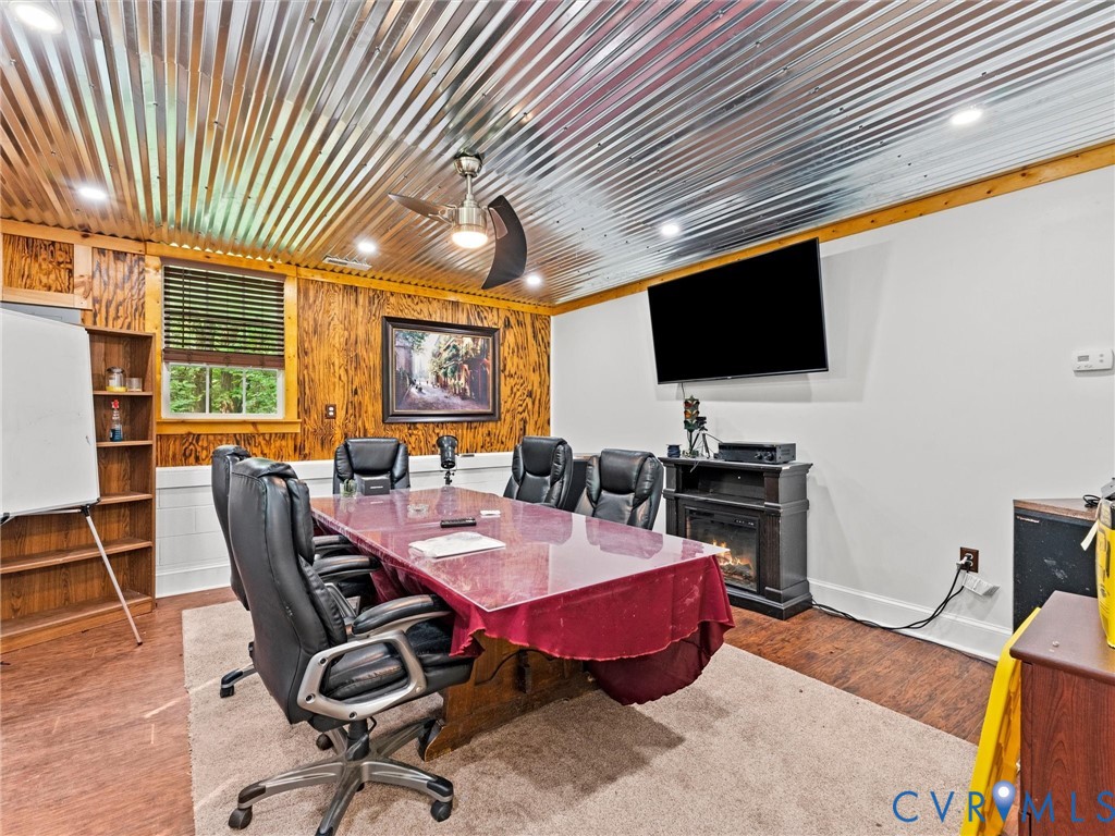 7040 Old Roxbury Road Quinton, VA 23141 - Photo 57 of 77 conference room
