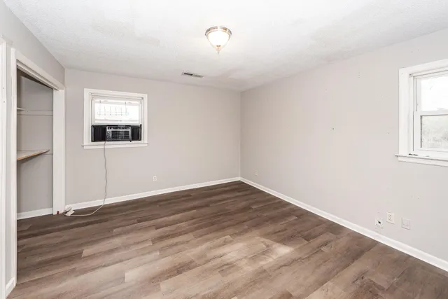 $2,800 | 1240 Oakcrest Drive, Charleston, SC 29412