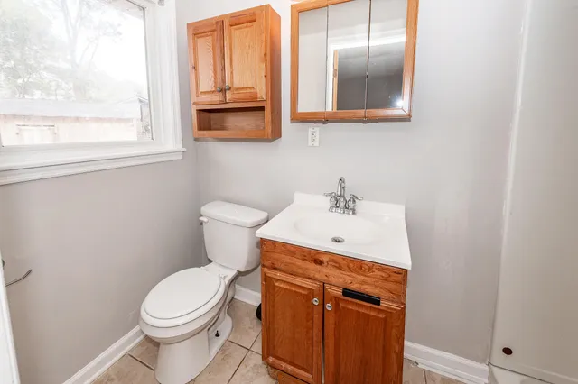 $2,800 | 1240 Oakcrest Drive, Charleston, SC 29412