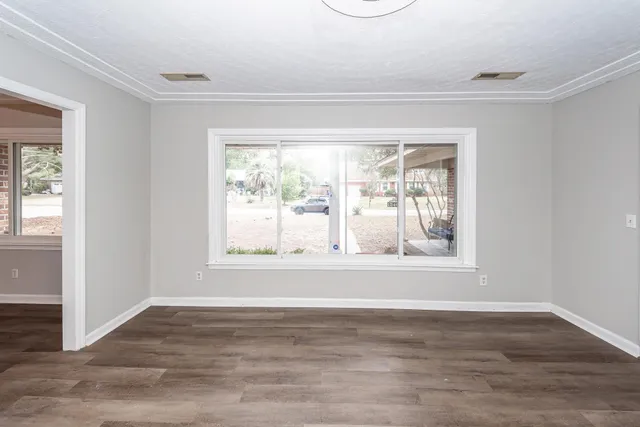 $2,800 | 1240 Oakcrest Drive, Charleston, SC 29412