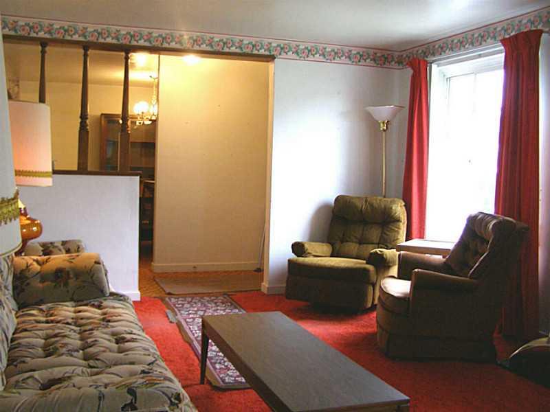 144 Murrysville Road Level Green, PA 15085 - Photo 8 of 25 Living Room.