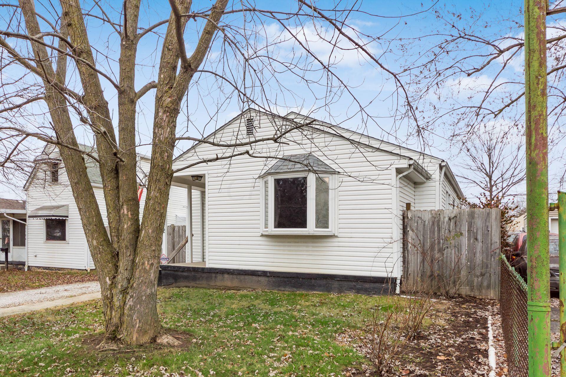 132 Betz Road Columbus, OH 43207 - Photo 8 of 23 004_31d712427a6_M 132 Betz065