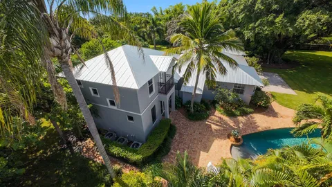 $7,500,000 | 920 Hibiscus Lane, Delray Beach, FL 33444