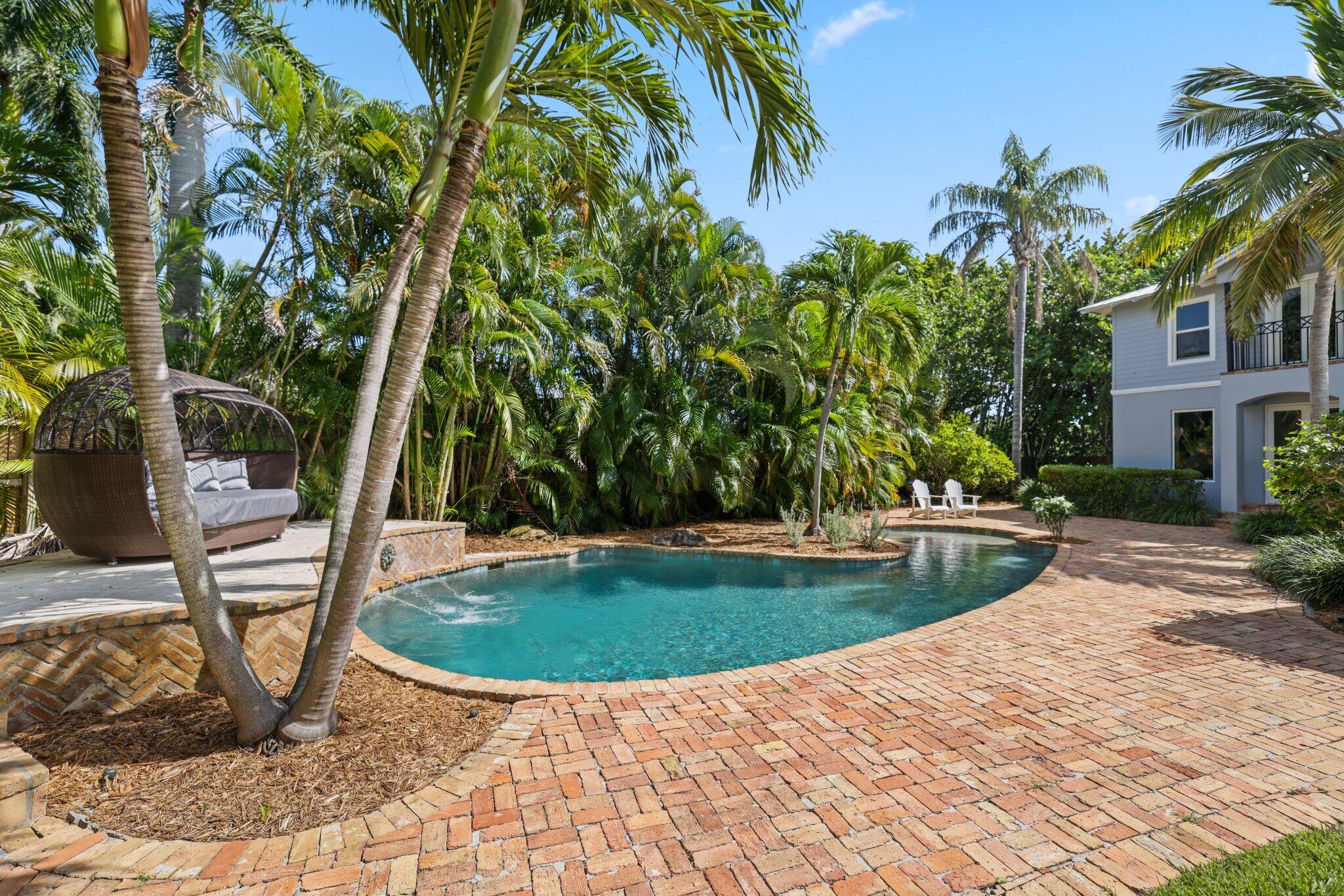 920 Hibiscus Lane Delray Beach, FL 33444 - Photo 33 of 39 Pool