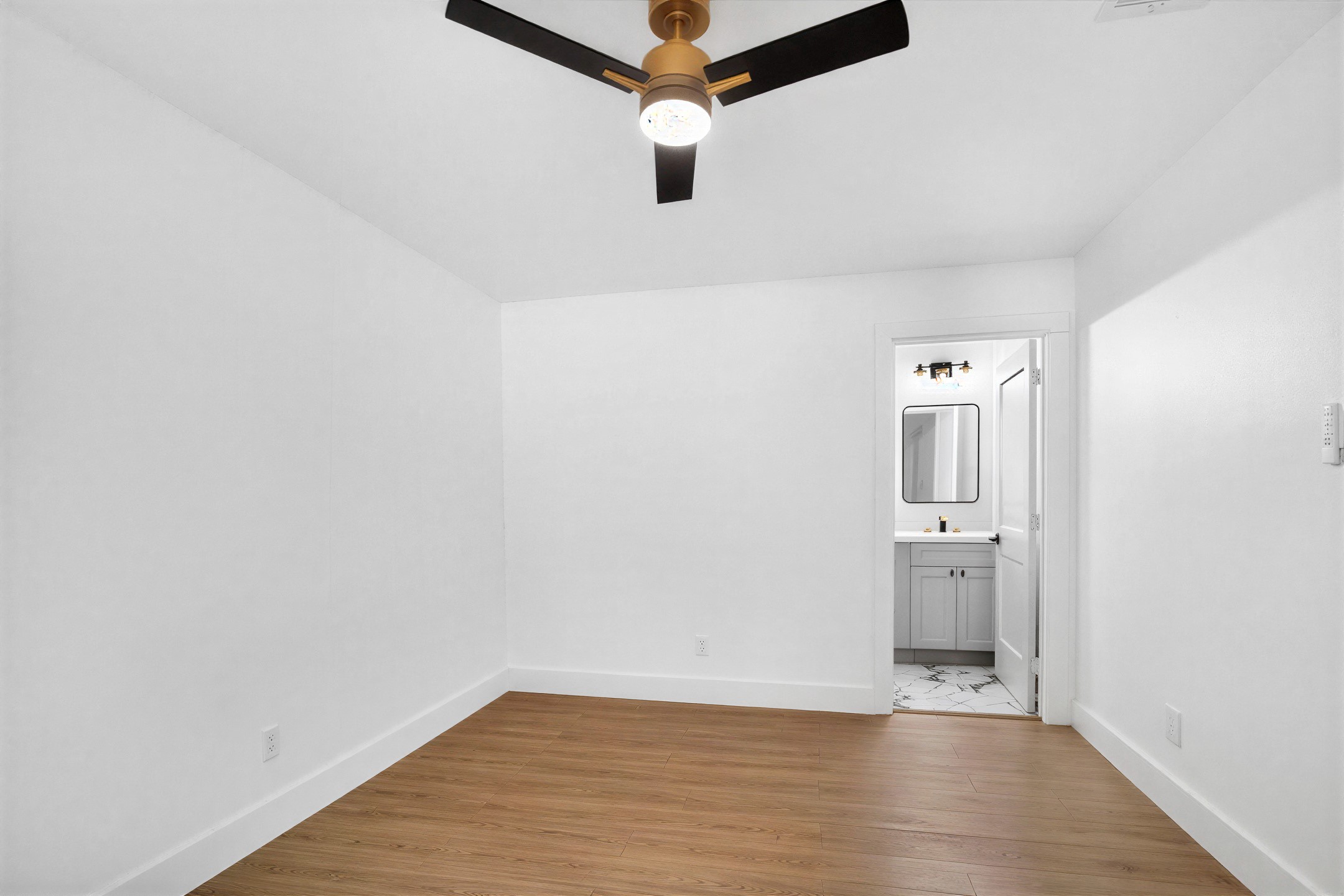 1015 Roper Street Houston, TX 77034 - Photo 16 of 48