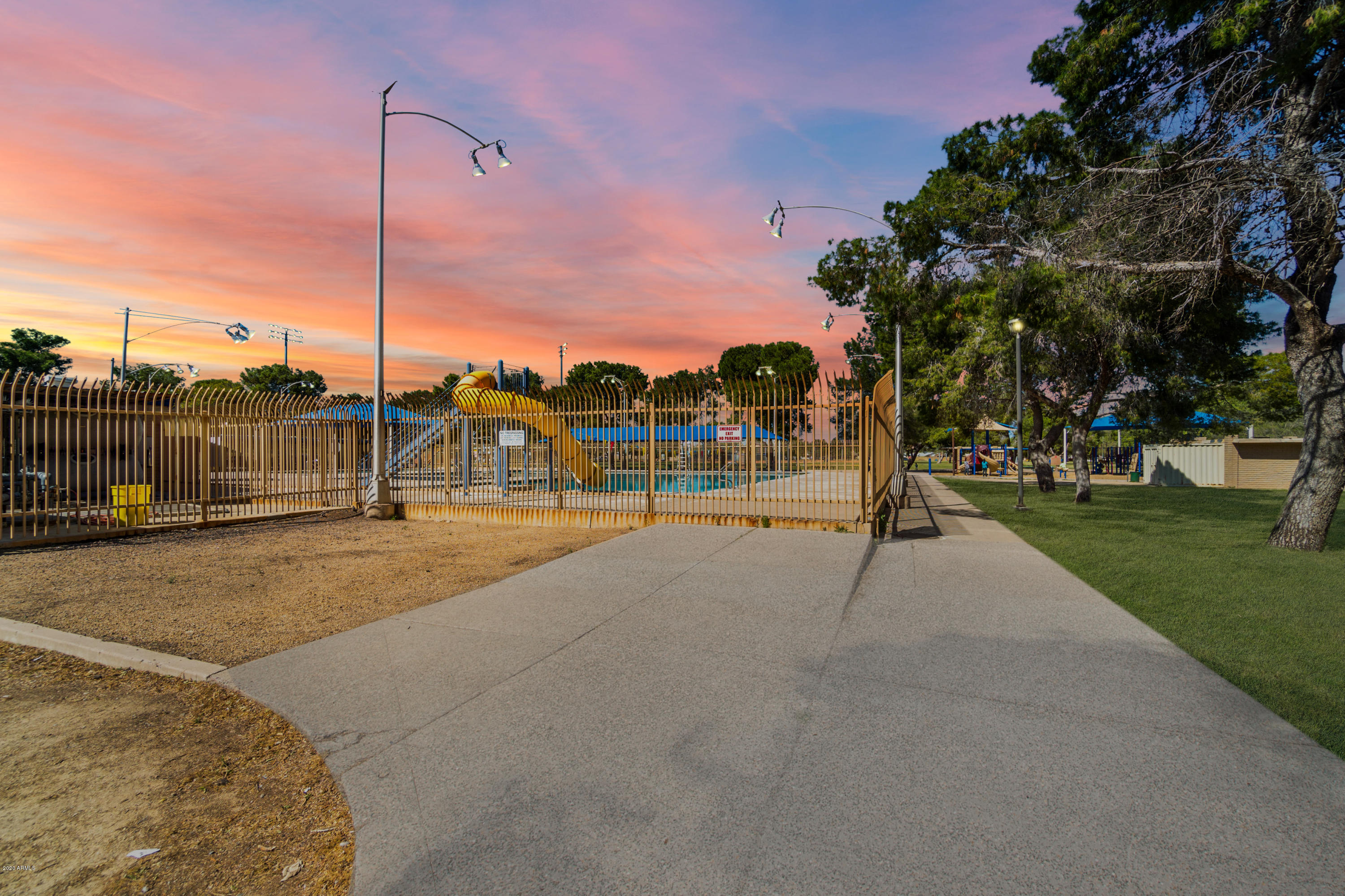 3622 East Wethersfield Road Phoenix, AZ 85032 - Photo 32 of 35 Roadrunner park pool