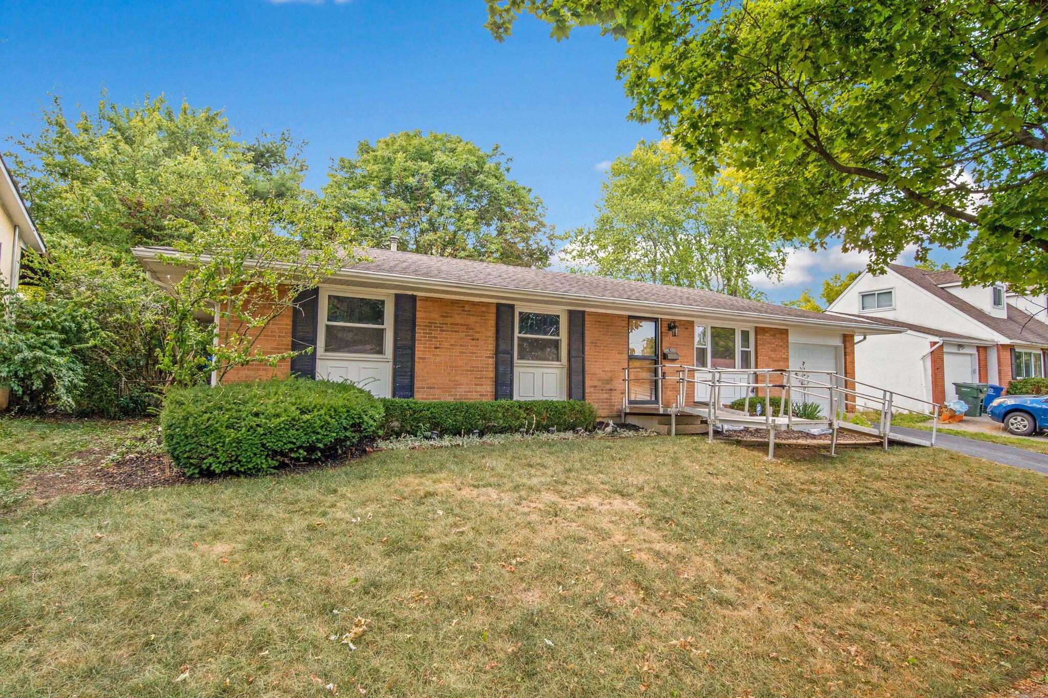 1-web-or-mls-A7403788