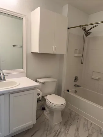 $2,200 | 7424 Aspen Brook Drive, Austin, TX 78744