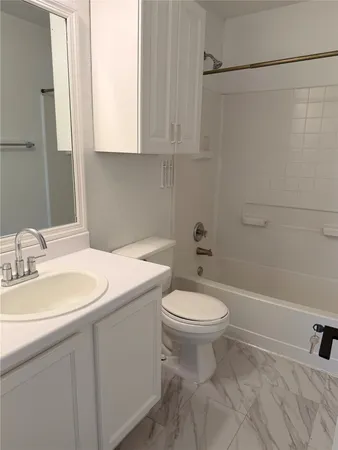 $2,200 | 7424 Aspen Brook Drive, Austin, TX 78744