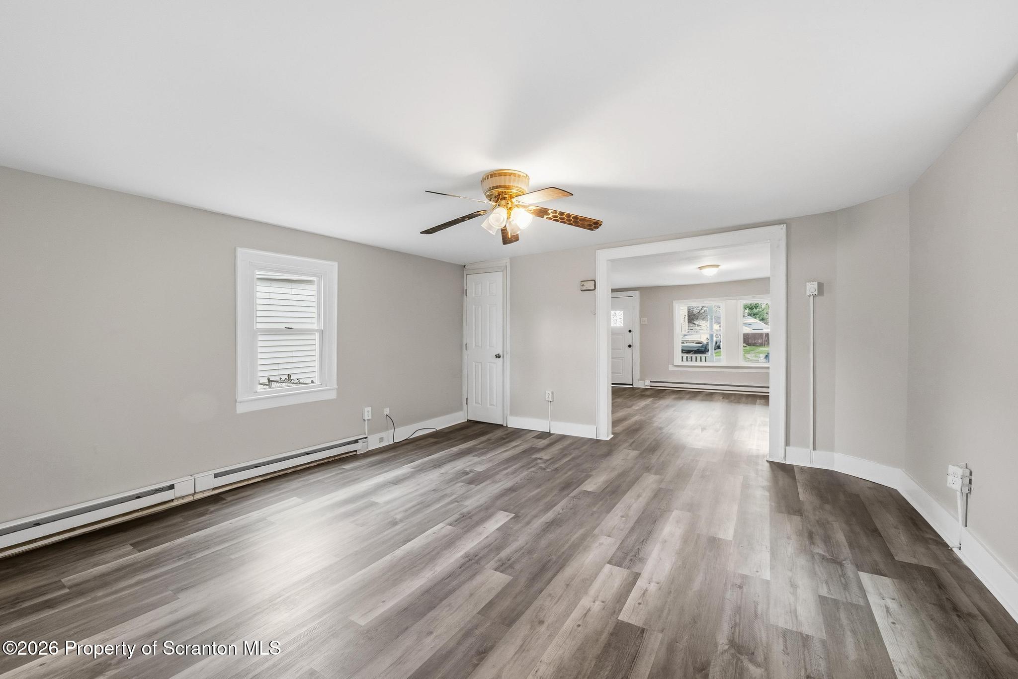 121 Throop Street Scranton, PA 18508 - Photo 12 of 40 DSC_8208