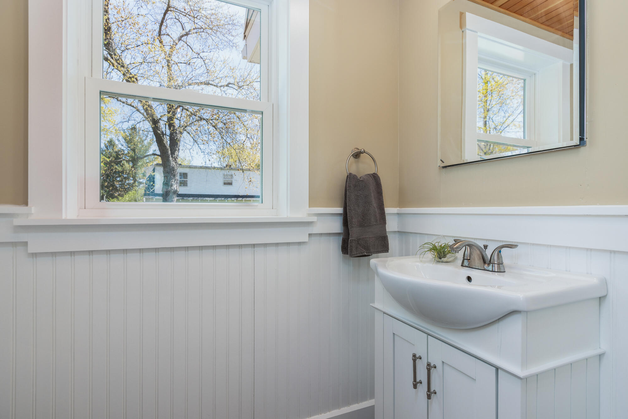 25 Gleckler Road Portland, ME 04103 - Photo 18 of 45 Mudroom-3
