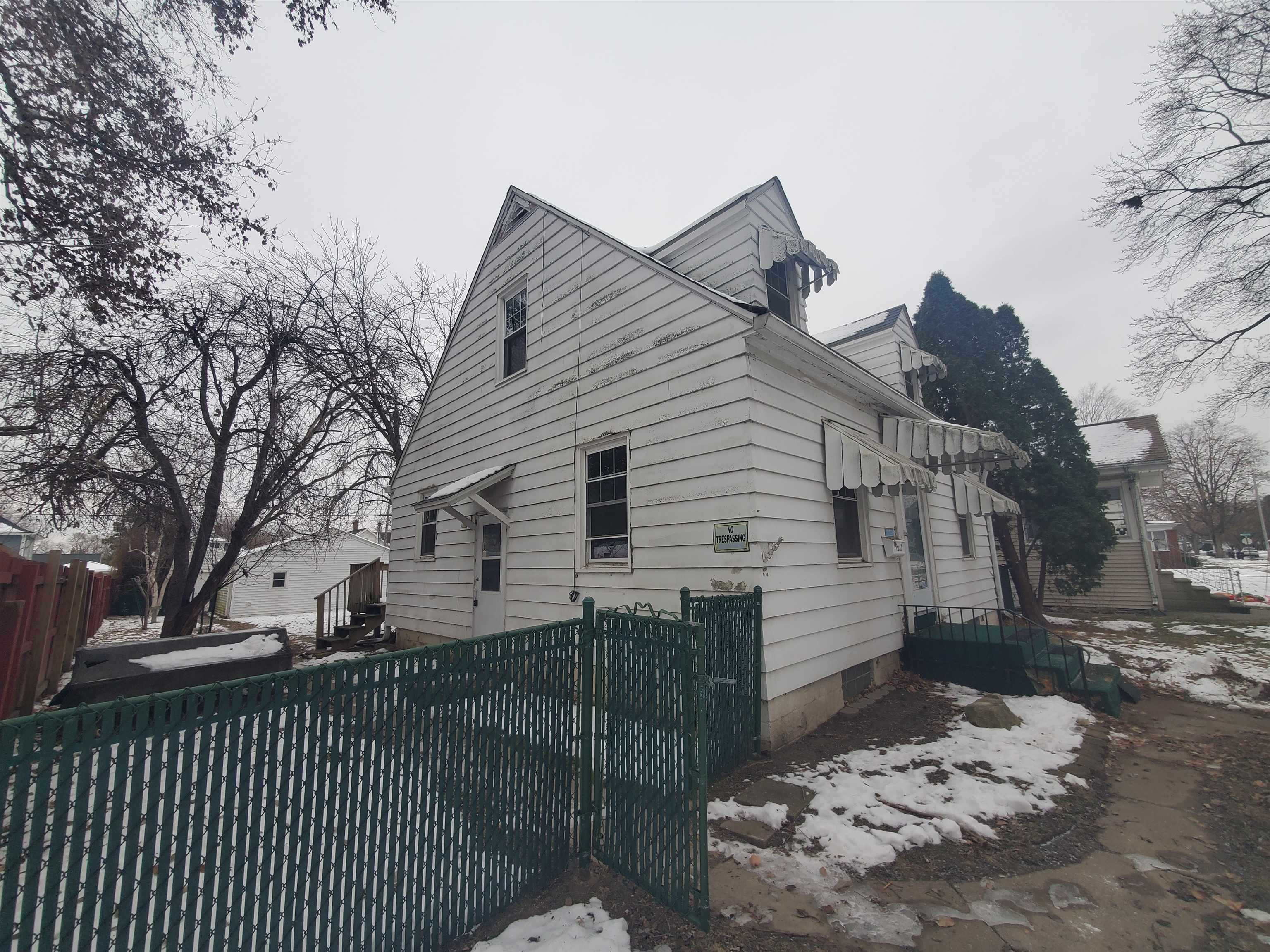 1517 32nd Street Rock Island, IL 61201 - Photo 2 of 12