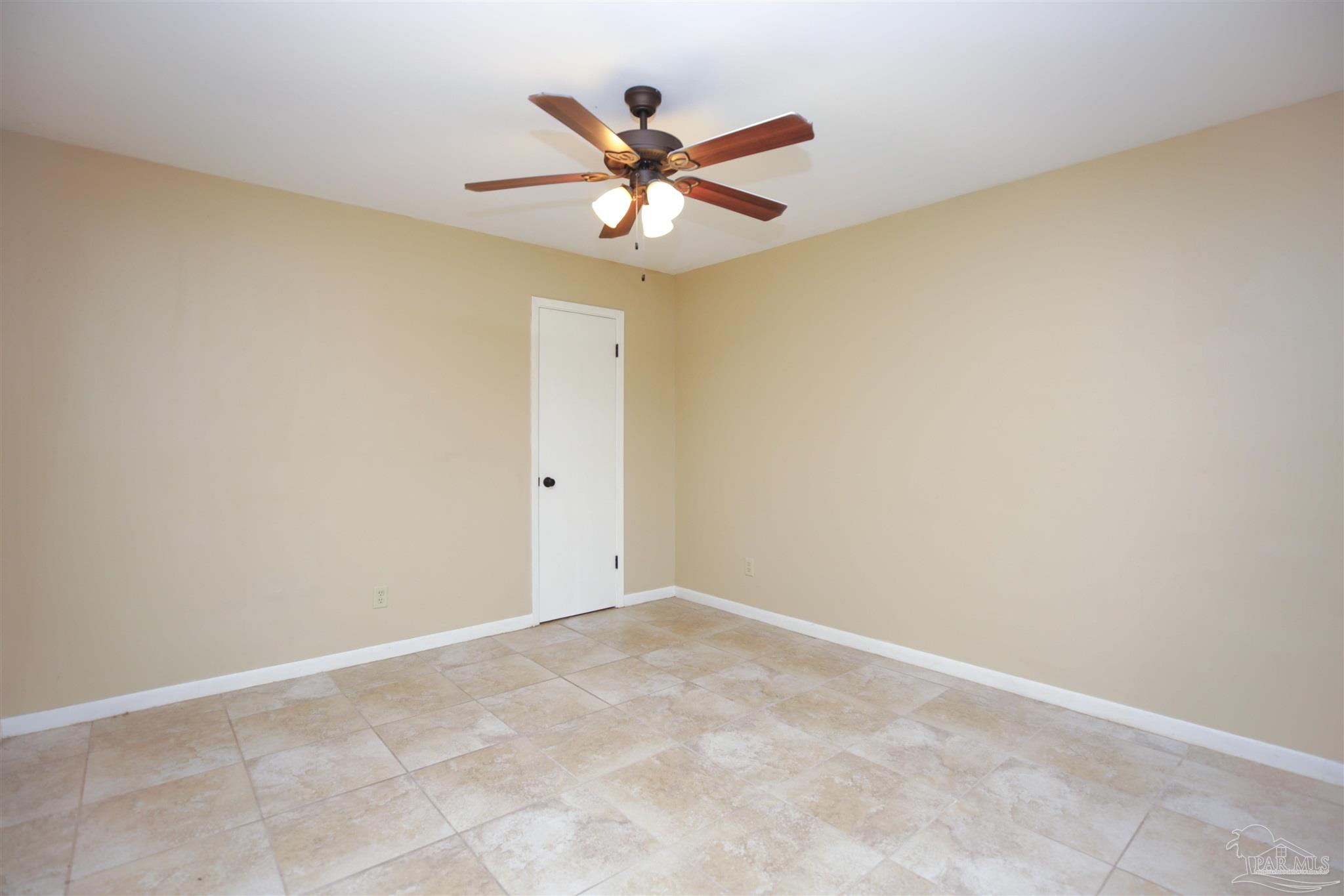 7150 Plantation Road, Unit 312 Pensacola, FL 32504 - Photo 15 of 23 What the room looks like with the door closed