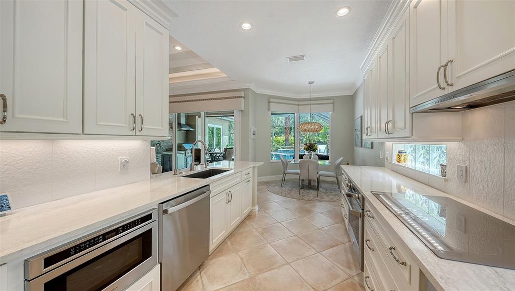 292 Turquoise Lane Osprey, FL 34229 - Photo 16 of 88