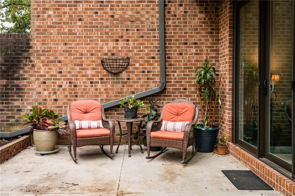 5809 Sharon Road, Unit E Charlotte, NC 28210 - Photo 33 of 48 Gallery Image 33