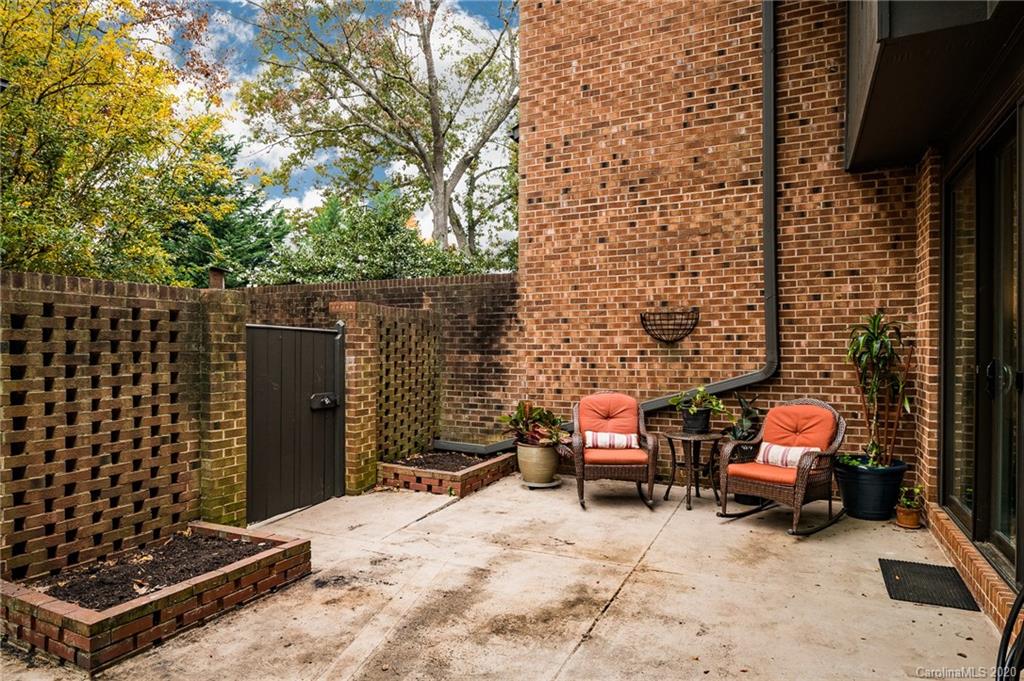 5809 Sharon Road, Unit E Charlotte, NC 28210 - Photo 35 of 48 Gallery Image 35