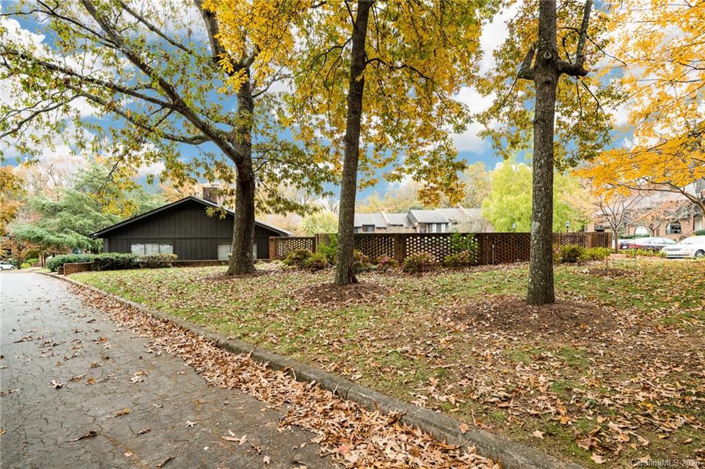 5809 Sharon Road, Unit E Charlotte, NC 28210 - Photo 44 of 48 Gallery Image 44