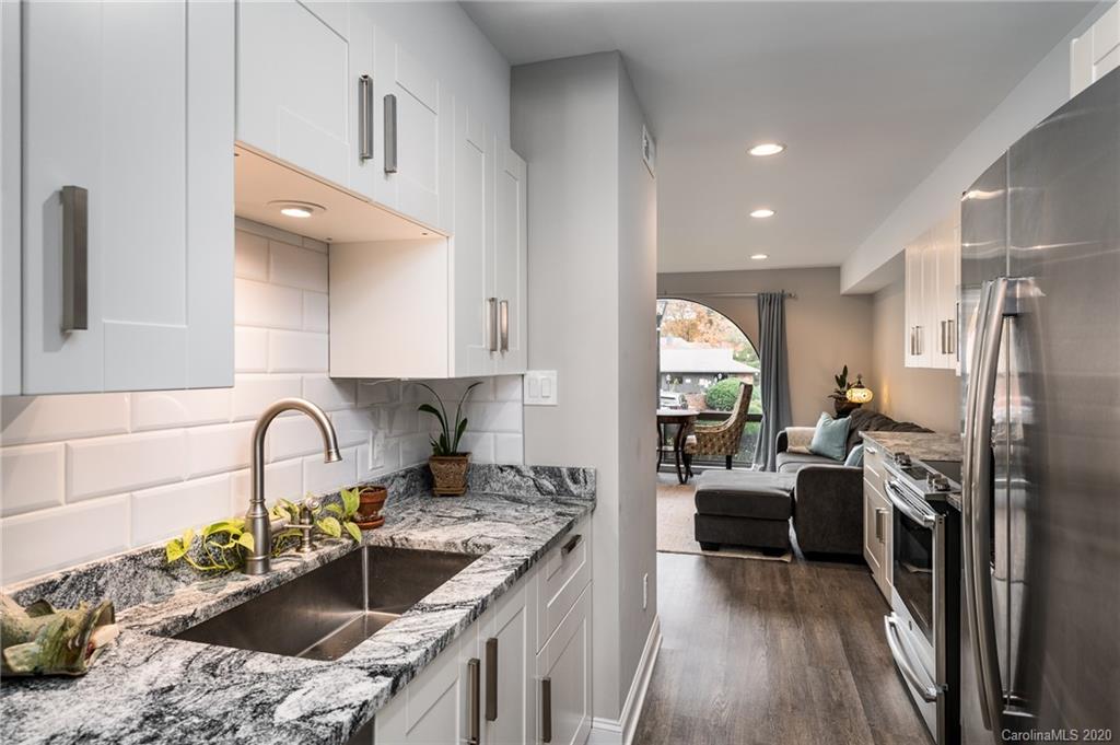 5809 Sharon Road, Unit E Charlotte, NC 28210 - Photo 8 of 48 Gallery Image 8