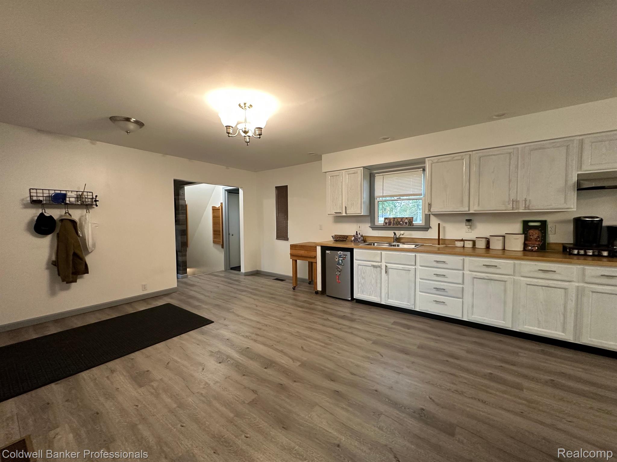 1722 Farnsworth Road Lapeer, MI 48446 - Photo 9 of 23 Gallery Image 9