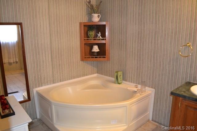 2762 Riverside Road Lancaster, SC 29720 - Photo 8 of 15 Gallery Image 8
