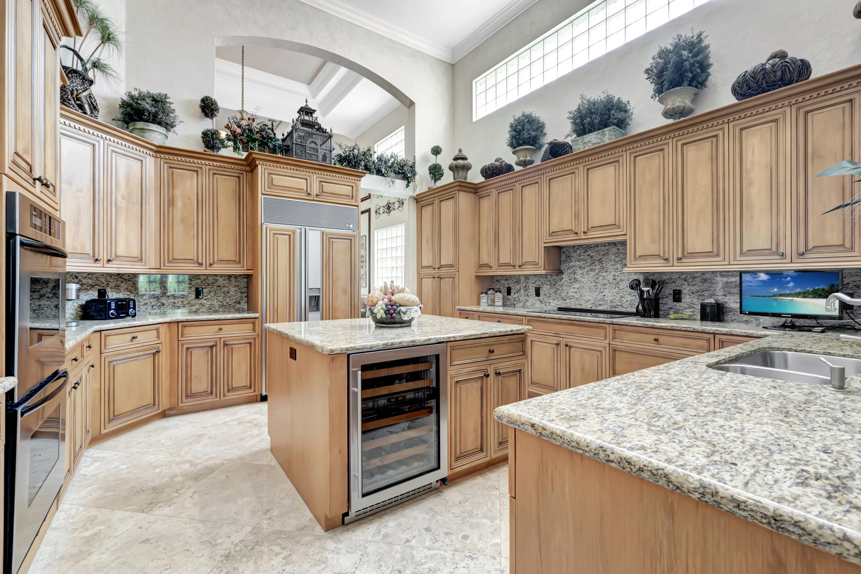 6456 Enclave Way Boca Raton, FL 33496 - Photo 17 of 85 Wine Cooler