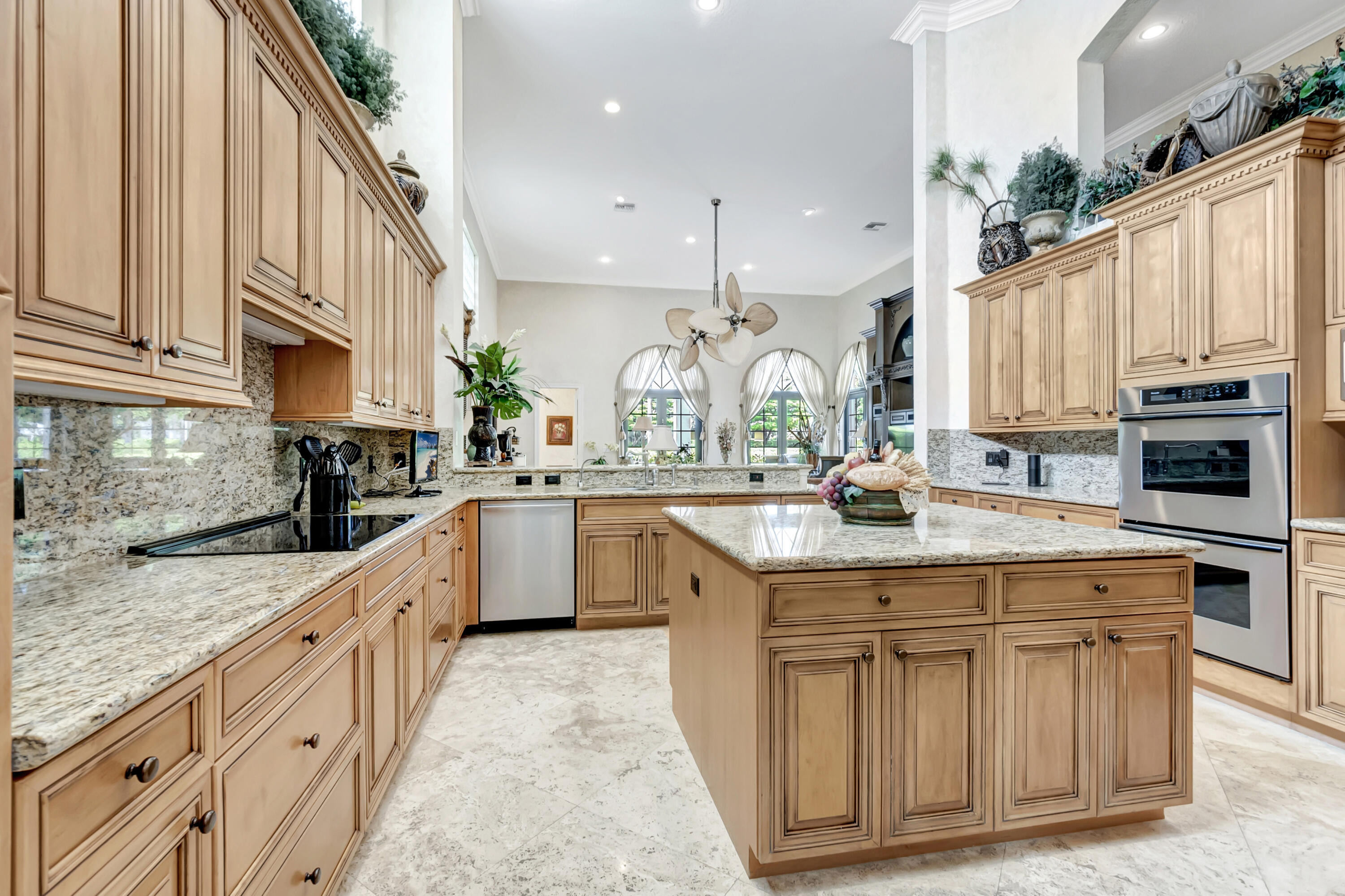 6456 Enclave Way Boca Raton, FL 33496 - Photo 19 of 85 Large Island