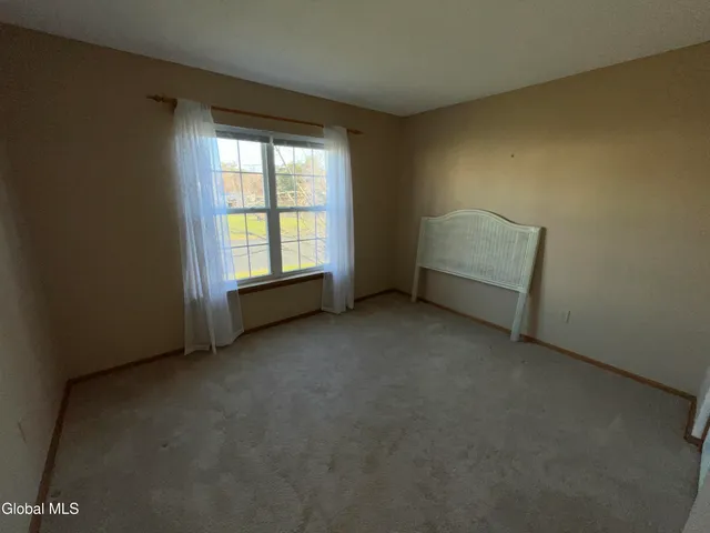 $199,900 | 622 Apex Lane, Troy, NY 12182