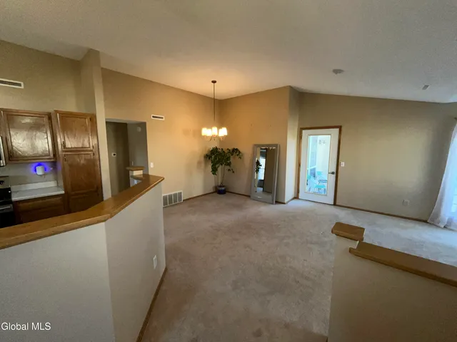 $199,900 | 622 Apex Lane, Troy, NY 12182