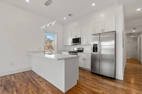 $4,700 | 120 Regent Street, Unit 4, Boston, MA 02119