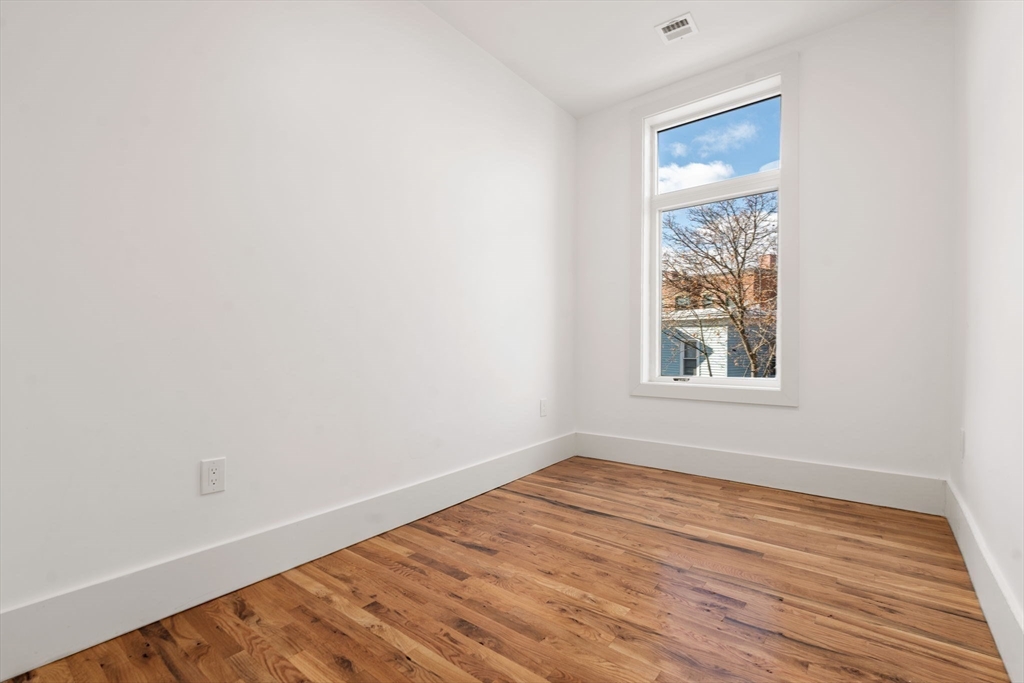 120 Regent Street, Unit 4 Boston, MA 02119 - Photo 14 of 20