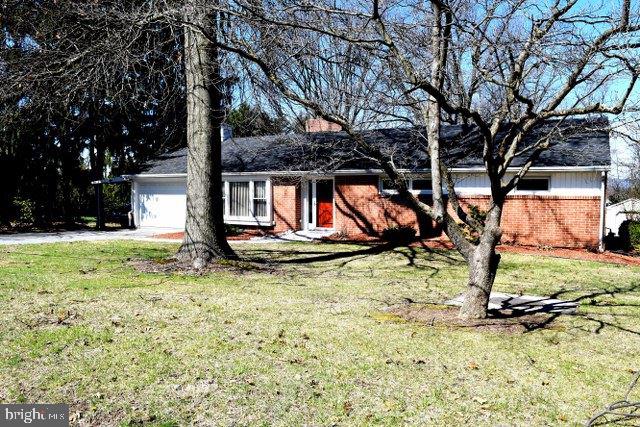 1671 Northview Road York, PA 17406 - Photo 3 of 36 Gallery Image 3