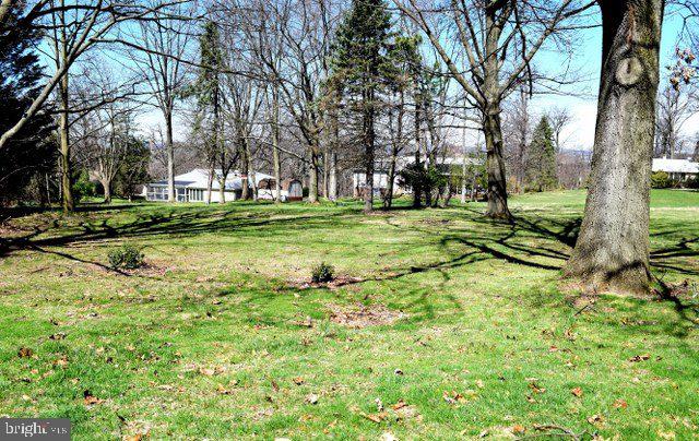 1671 Northview Road York, PA 17406 - Photo 36 of 36 Gallery Image 36