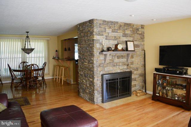 1671 Northview Road York, PA 17406 - Photo 5 of 36 Gallery Image 5