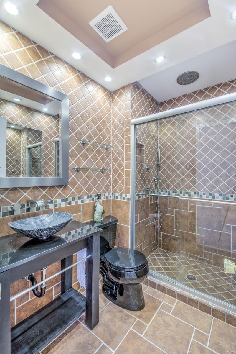5816 Rabbit Run Drive St. Louis, MO 63129 - Photo 7 of 25 Gallery Image 7