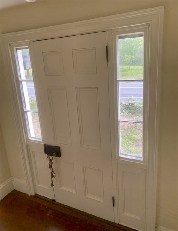 663 Lexington Road Concord, MA 01742 - Photo 3 of 9