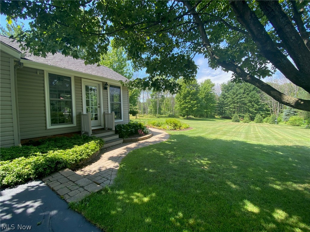 13384 Auburn Road Chardon, OH 44024 - Photo 29 of 34