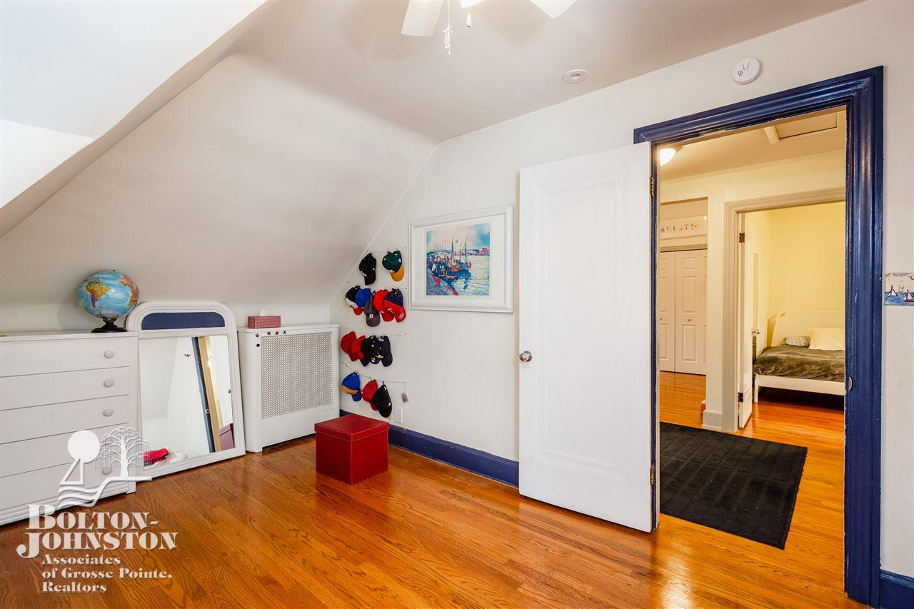 590 Barrington Road Grosse Pointe Park, MI 48230 - Photo 39 of 63